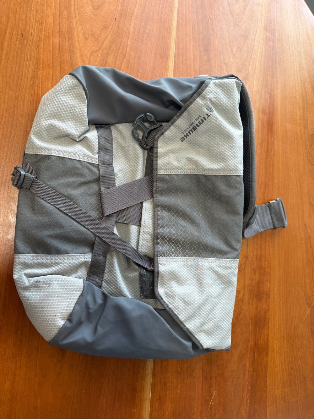 Timbuk2 Two-Tone Gray Men's Messenger Bag